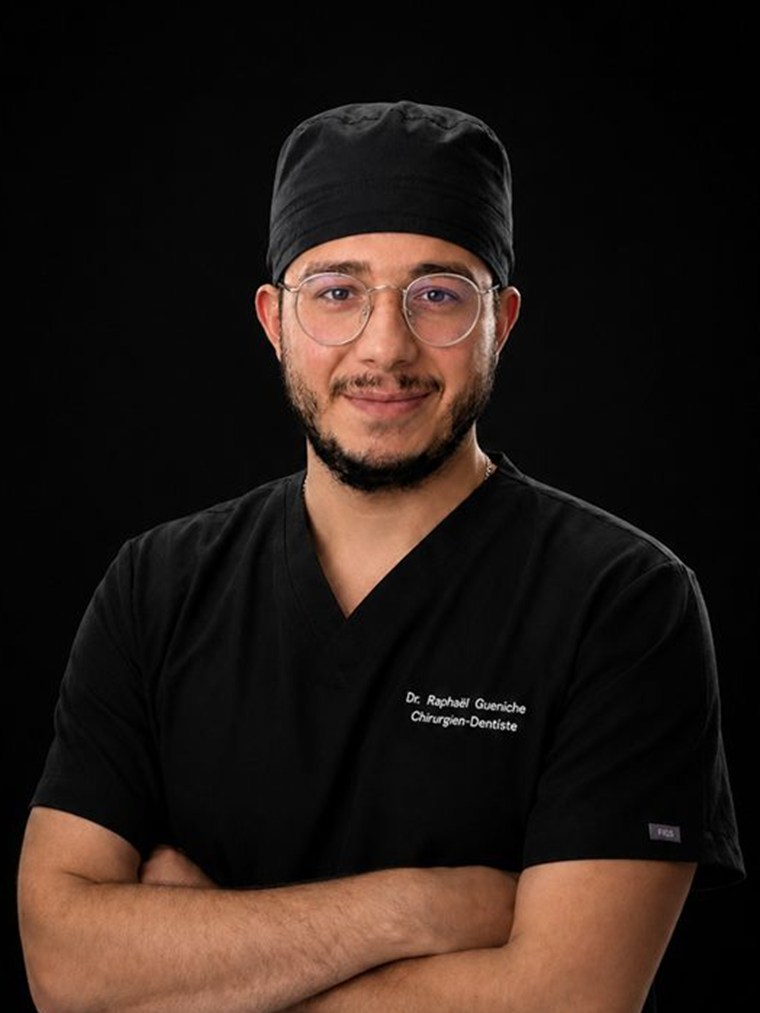 Portrait de Dr Raphaël Gueniche